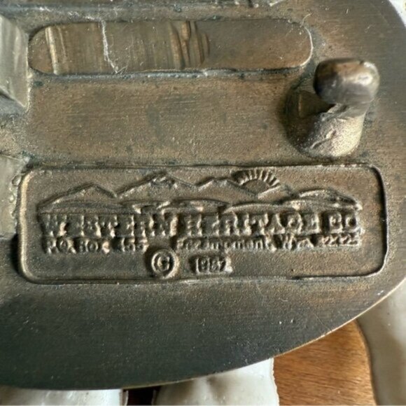 Vintage 80s 1982 Defiant Wood Stove Brass Belt Buckle Made in USA ~ OS - Picture 5 of 7